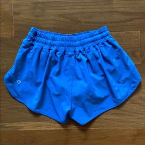 LuluLemon Hotty Hot Short II 2.5”